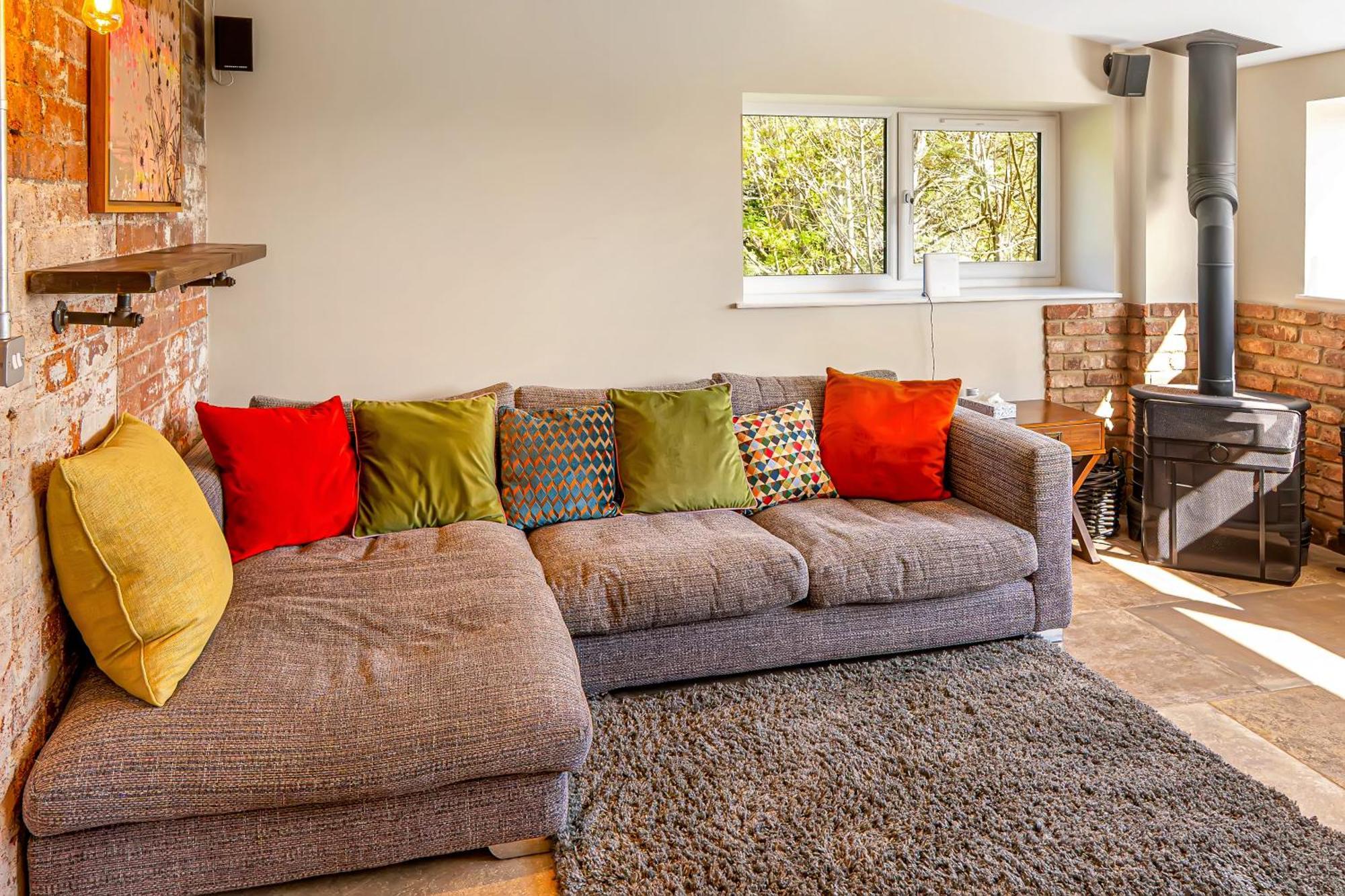 Luxury Escape With Cinema, Pool Table & Darts *